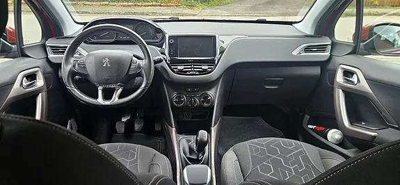 Peugeot 2008 2015 photo 5