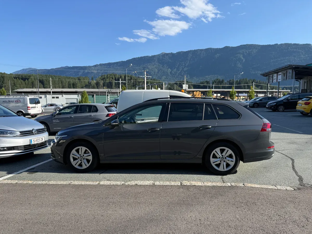 Volkswagen Golf 2021 photo 2