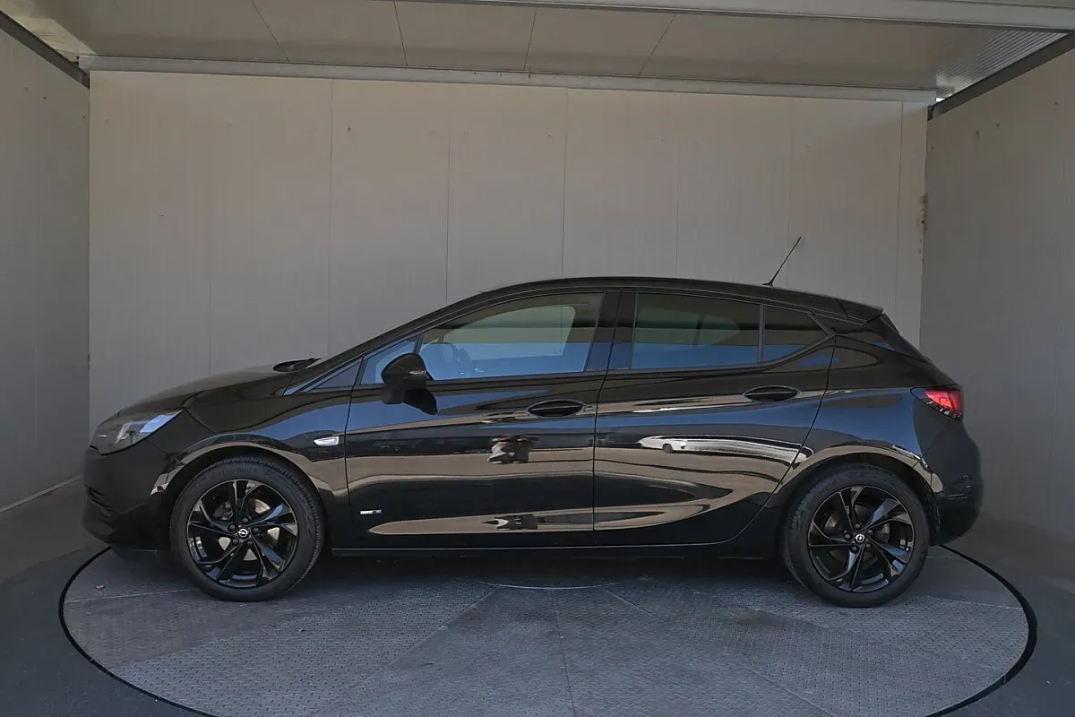 Opel Astra 2021 photo 3
