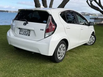 Toyota Aqua 2017 photo 4