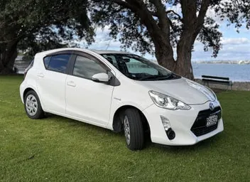 Toyota Aqua 2017 photo 3