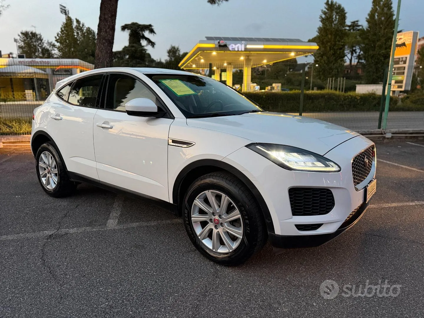 Jaguar E-Pace 2020 photo 3