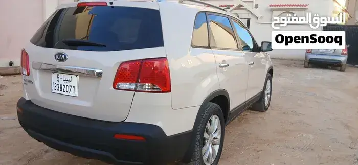 Kia Sorento 2012 photo 2
