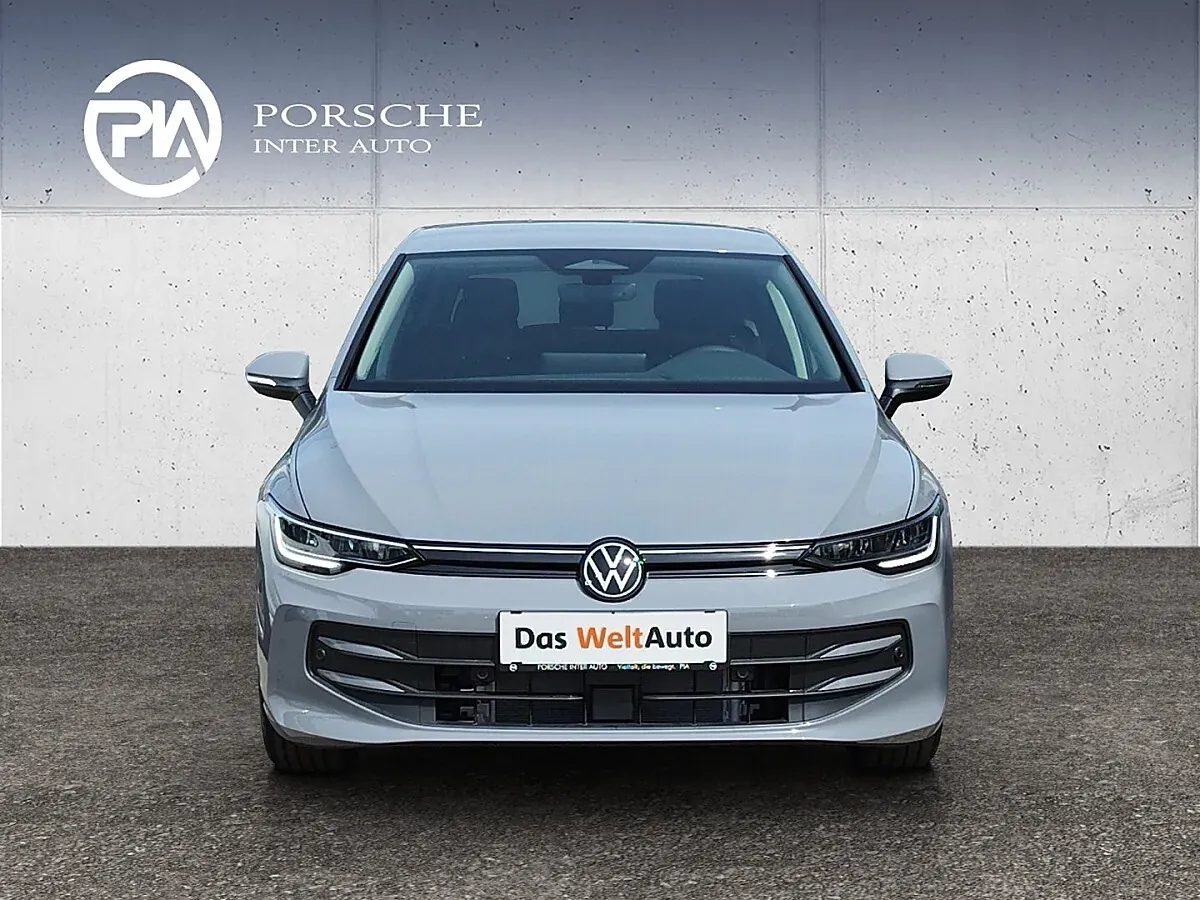 Volkswagen Golf 2026 photo 2