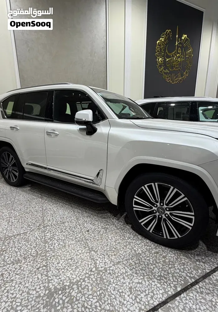 Lexus Lx 600