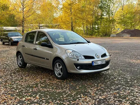 Renault Clio 2007 photo 4