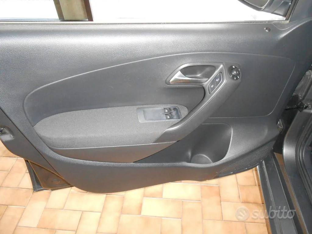 Volkswagen Polo 2016 photo 5