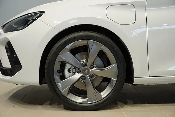 Cupra Leon 2025 photo 4