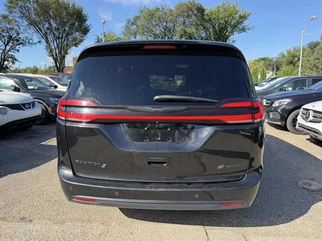 Chrysler Pacifica 2022 photo 5