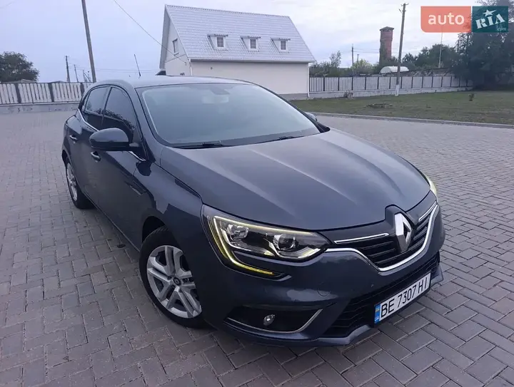 Renault Megane 2016 photo 2