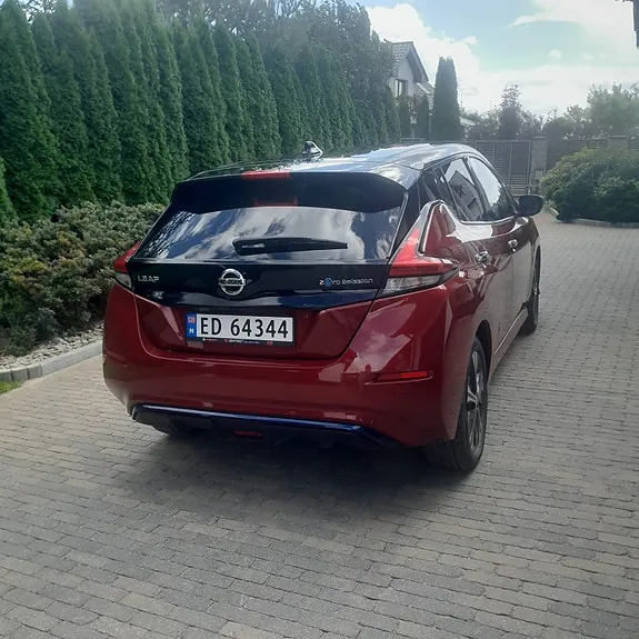 Nissan Leaf 2022 photo 3