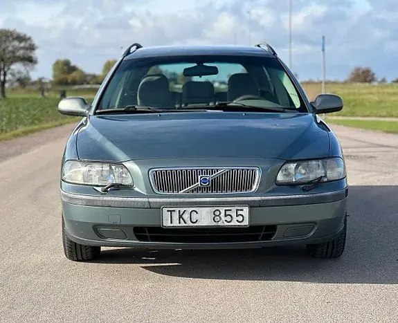 Volvo V70 2002 photo 2