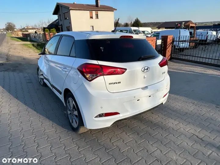 Hyundai I20