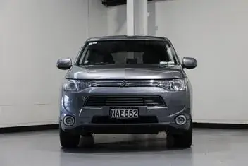 Mitsubishi Outlander 2014 photo 3
