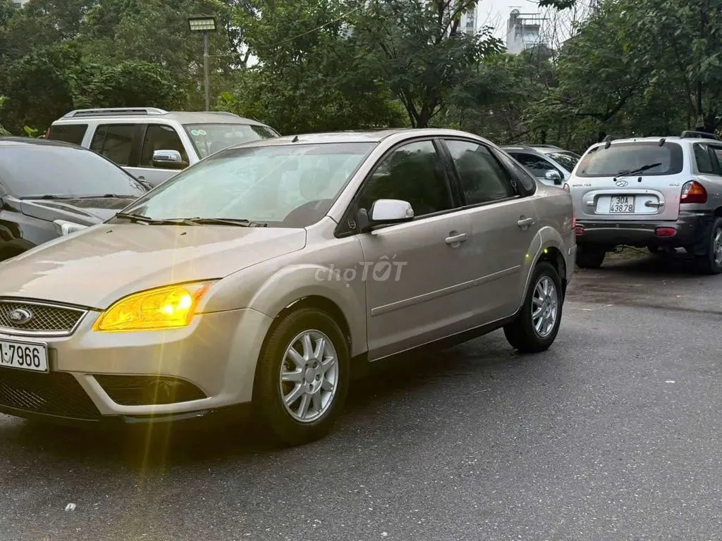 Ford Focus 2005 photo 2
