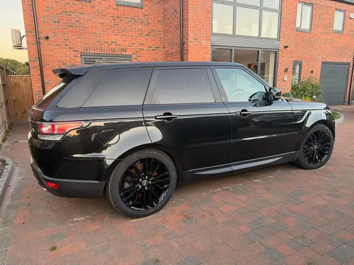 Land Rover Range Rover Sport 2016 photo 4