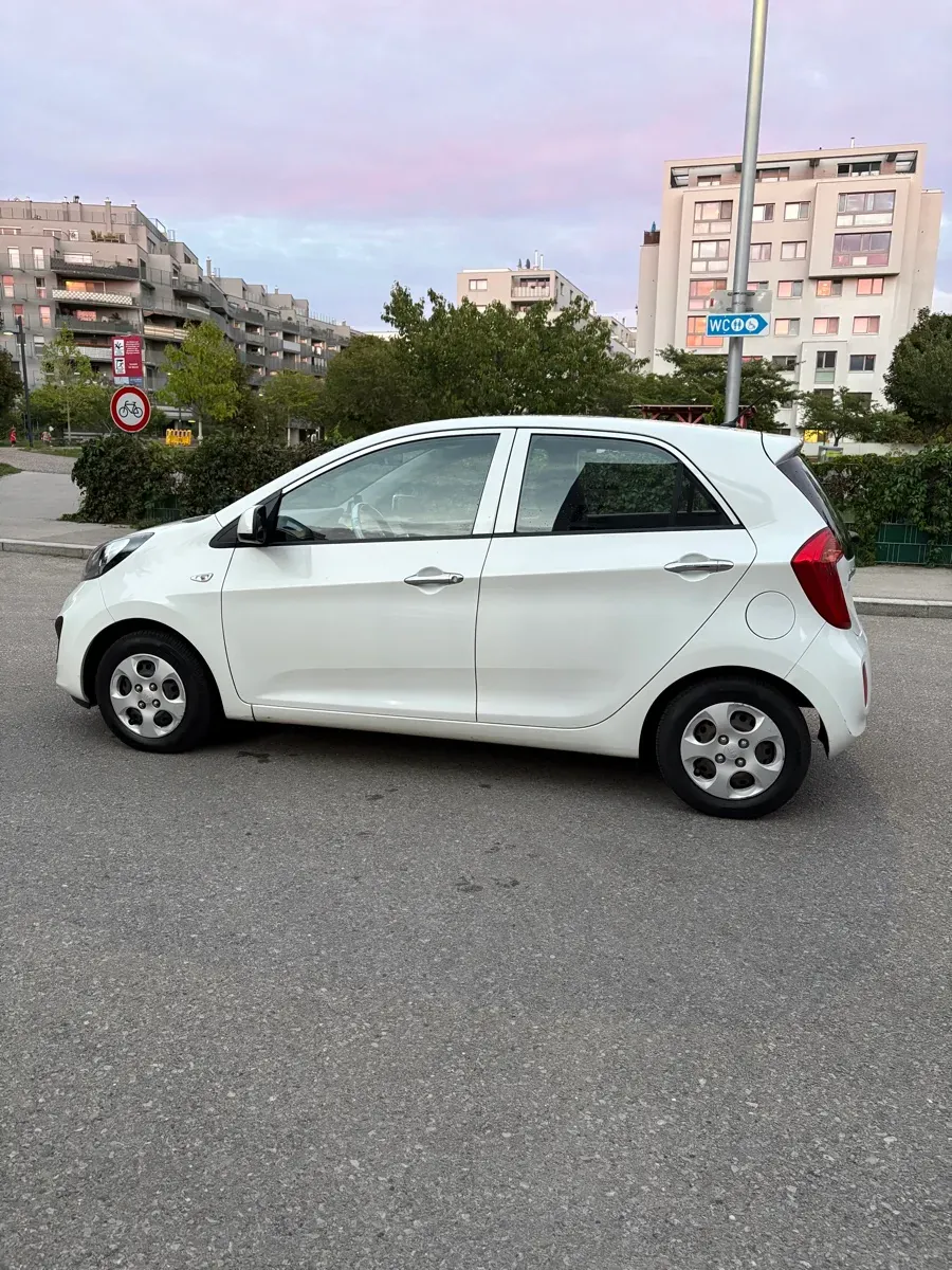 Kia Picanto 2015 photo 3
