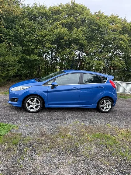 Ford Fiesta 2013 photo 4