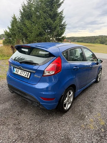 Ford Fiesta 2013 photo 5