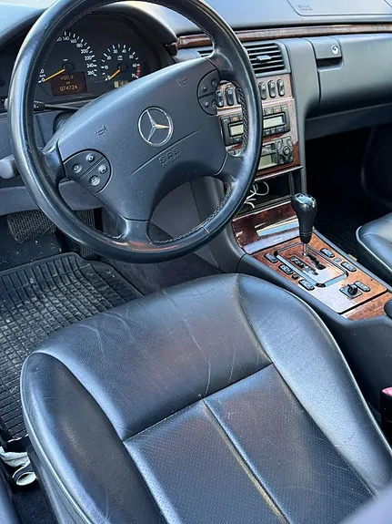 Mercedes-Benz E320 2000 photo 5