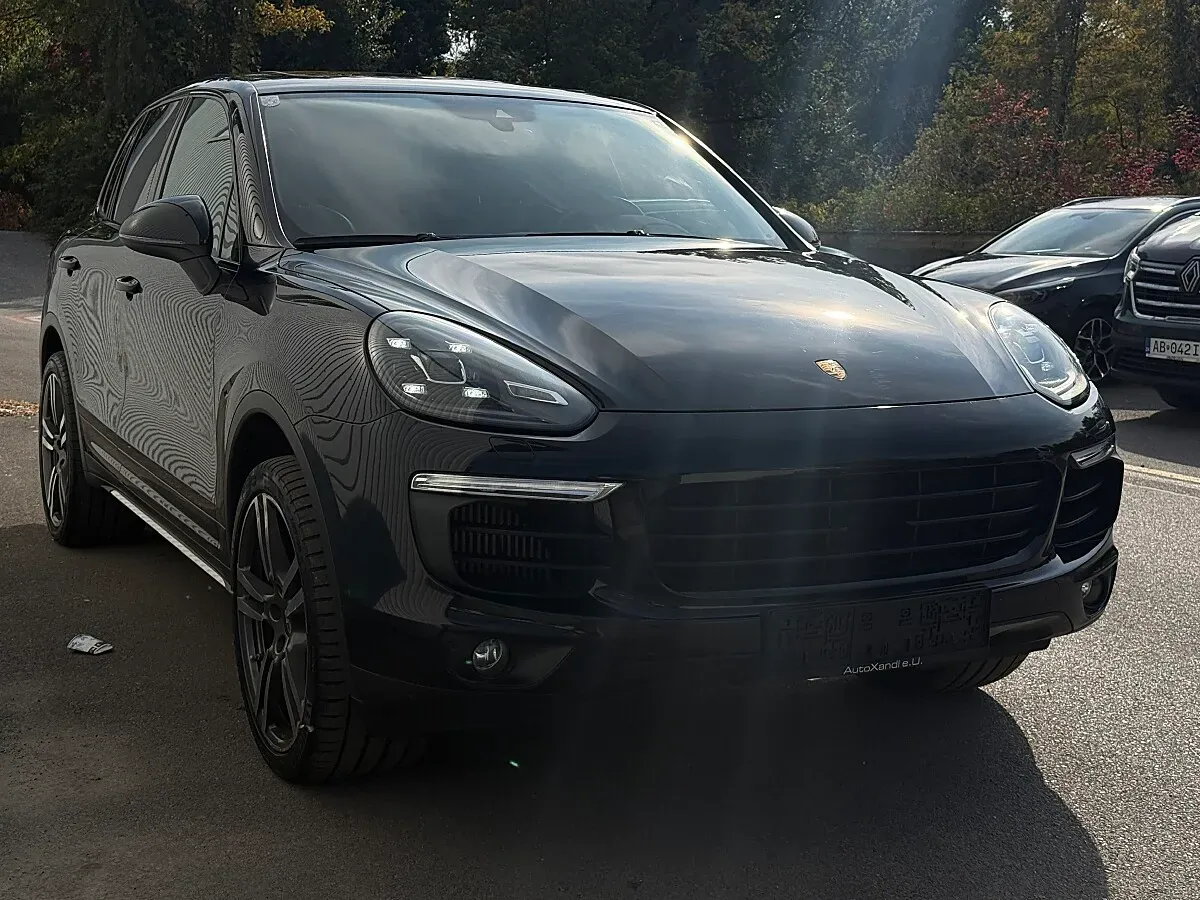 Porsche Cayenne 2015 photo 2