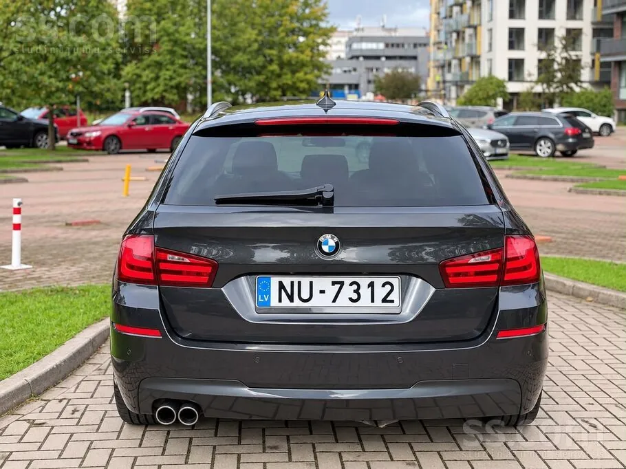 BMW 530 2011 photo 4