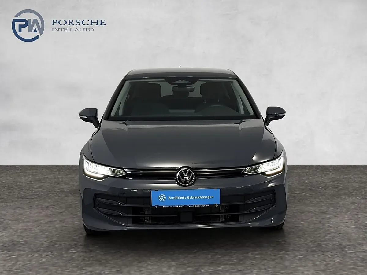 Volkswagen Golf 2026 photo 2