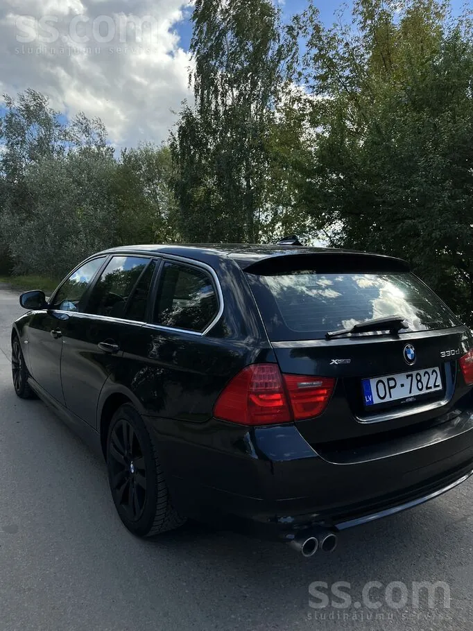 BMW E91 2009 photo 4