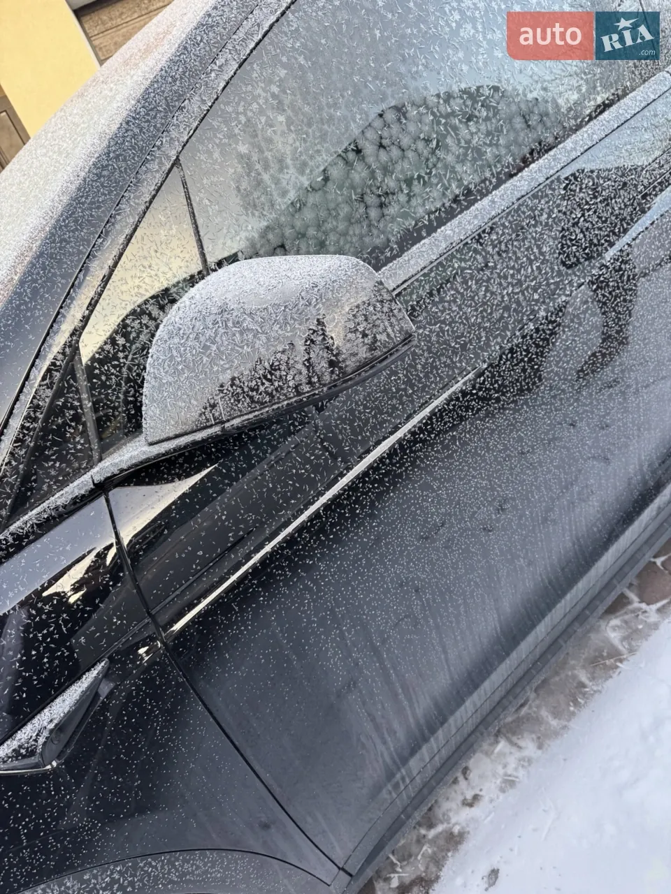 Tesla Model X 2023 photo 2