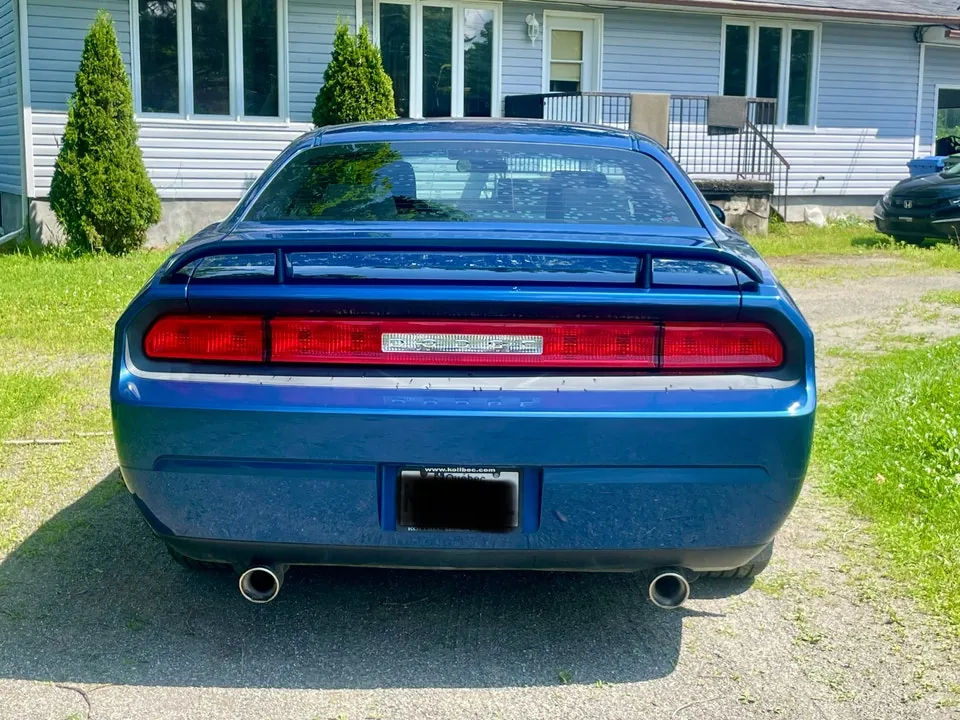 Dodge Challenger 2010 photo 4