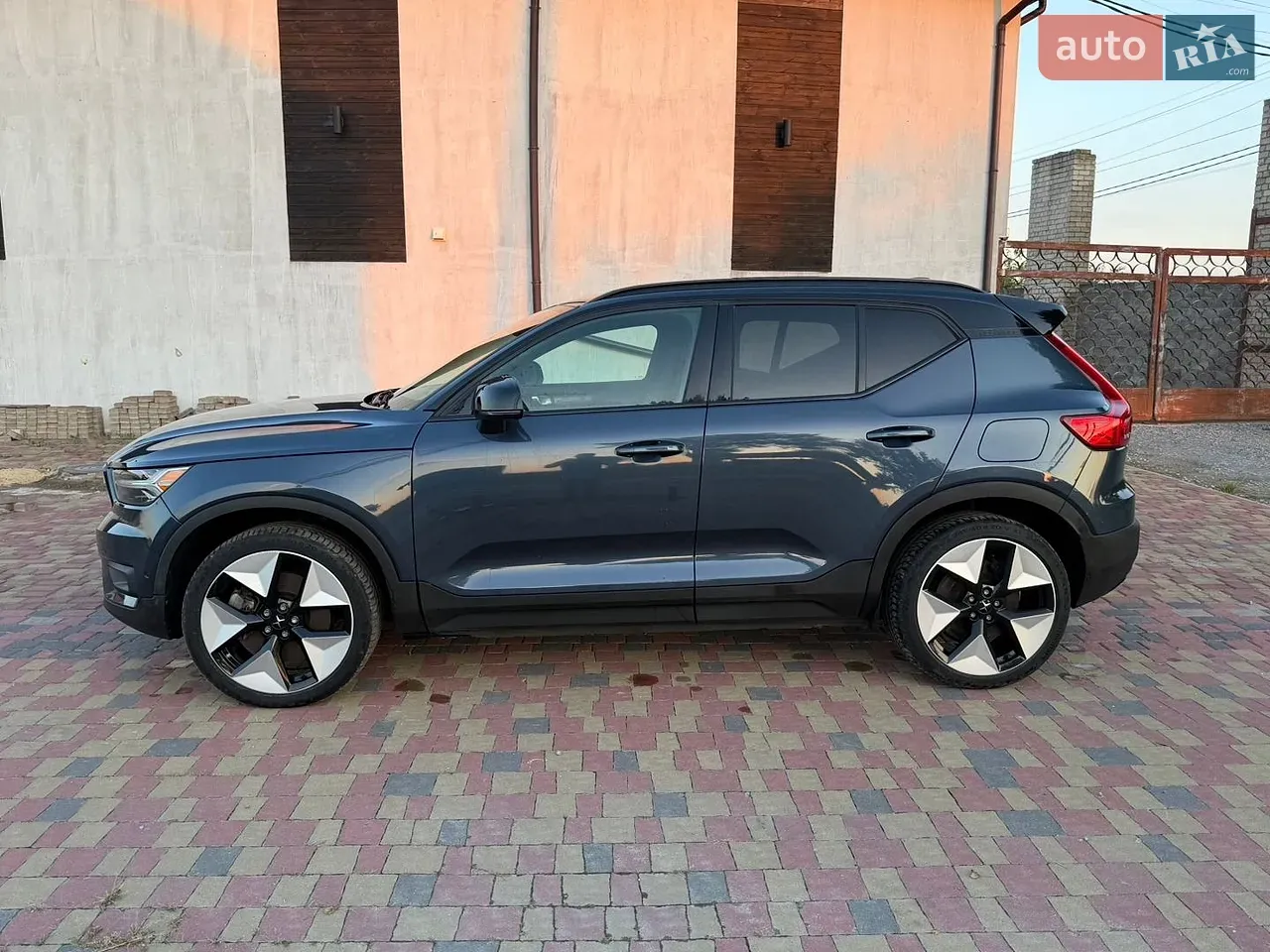 Volvo Xc40 2022 photo 4