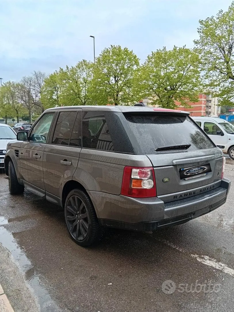 Land Rover Range Rover Sport 2009 photo 4