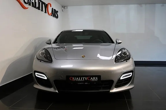 Porsche Panamera Turbo S 2012 photo 5