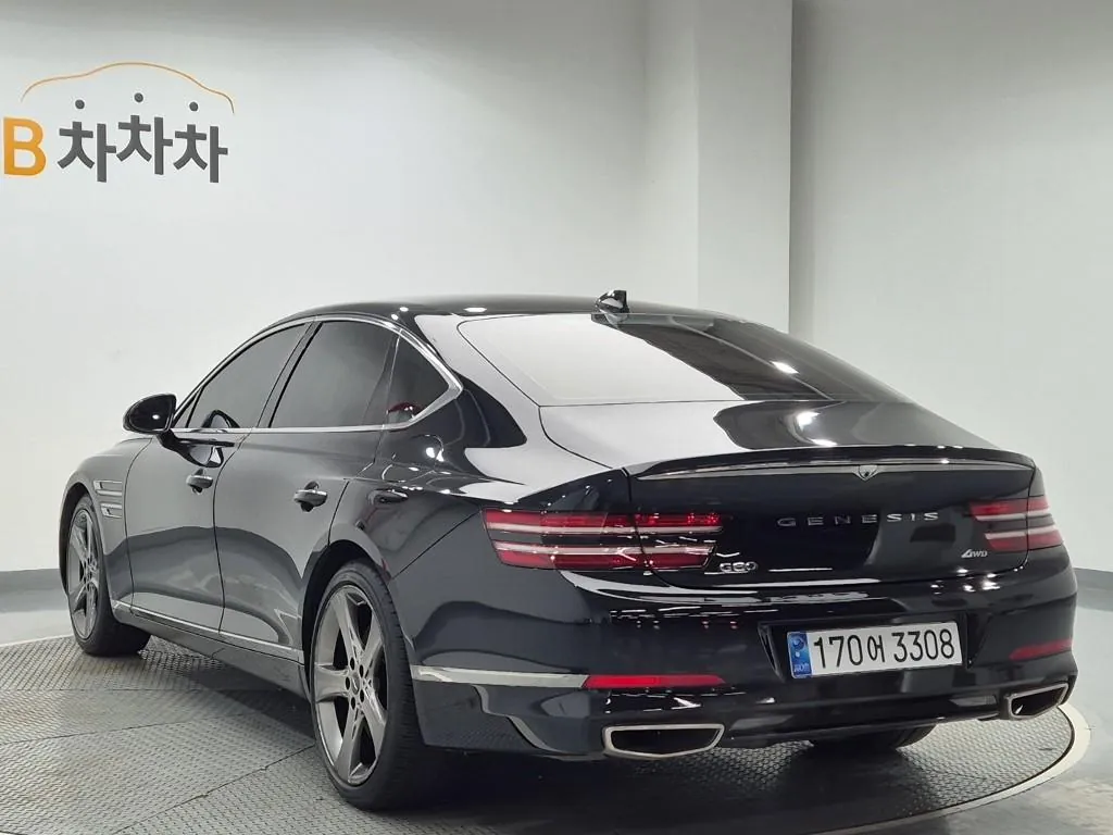 Genesis G80 2022 photo 2
