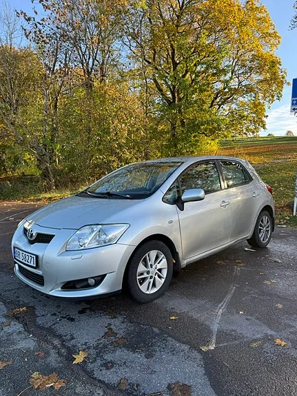 Toyota Auris 2007 photo 2