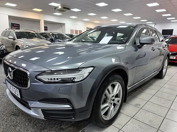 Volvo V90 Cross Country 2018 photo 2
