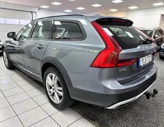Volvo V90 Cross Country 2018 photo 4