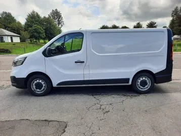 Renault Trafic 2022 photo 2
