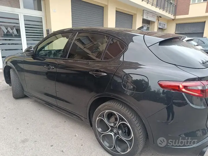 Alfa Romeo Stelvio 2021 photo 2