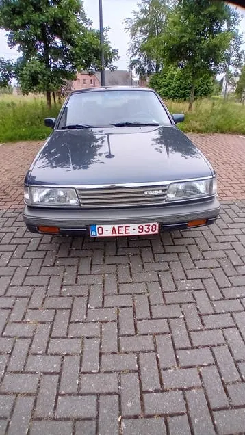 Mazda 929