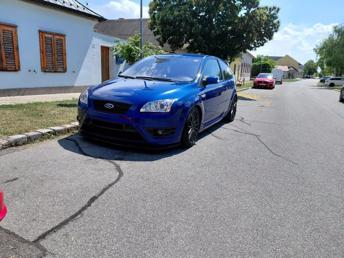 Ford Focus 2005 photo 2