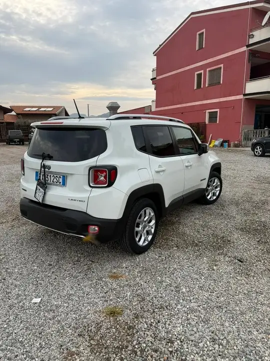 Jeep Renegade 2014 photo 3