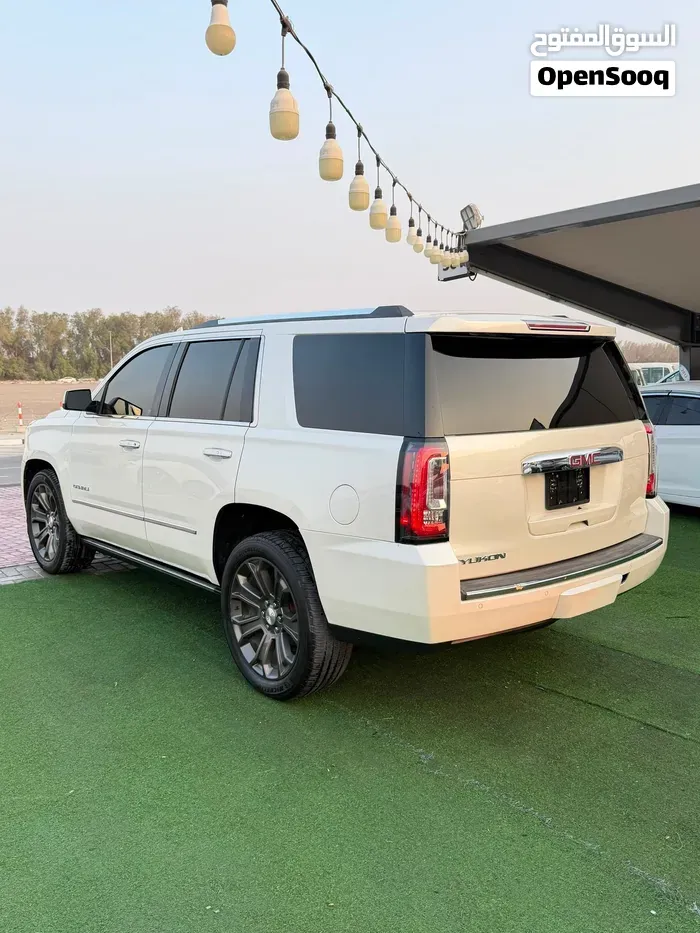 GMC Yukon 2015 photo 4