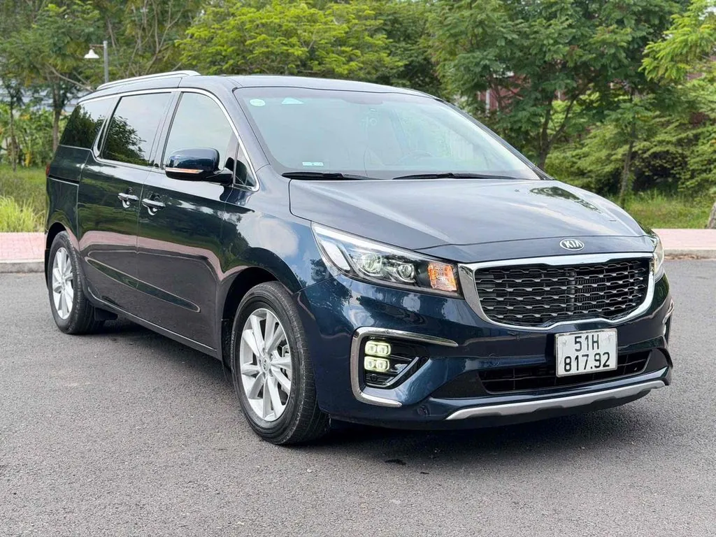 Kia Sedona 2021 photo 2