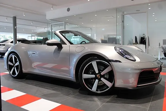 Porsche 911 Carrera 2026 photo 3