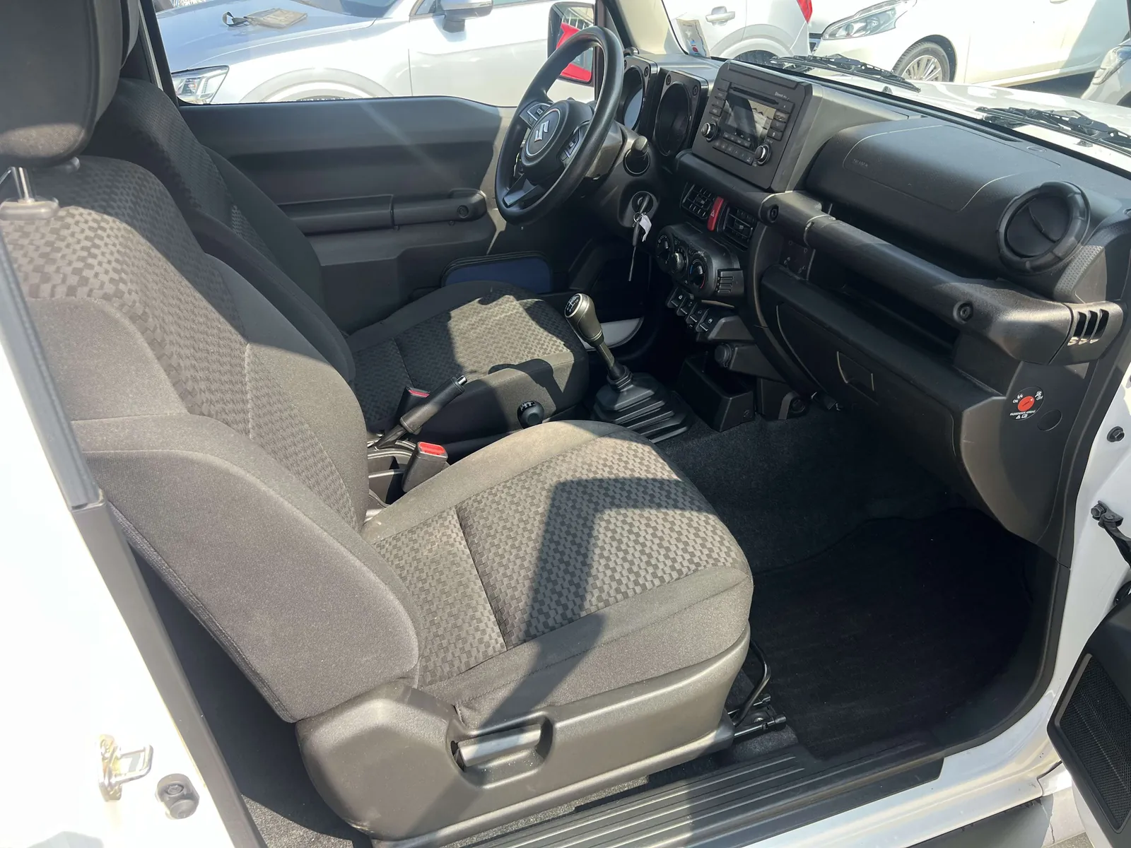 Suzuki Jimny 2022 photo 5