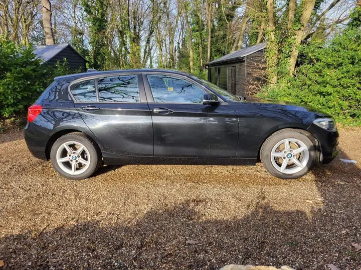 BMW 1 Series 2018 photo 2