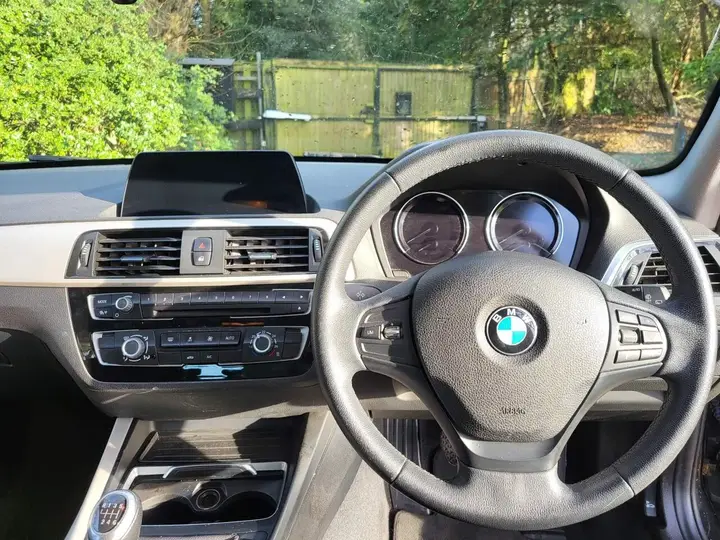 BMW 1 Series 2018 photo 5