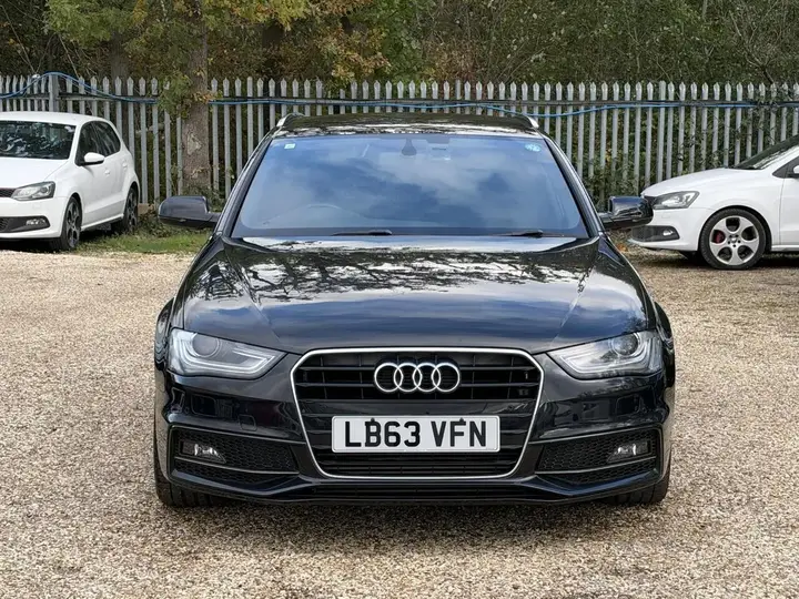 Audi A4 Avant 2013 photo 2