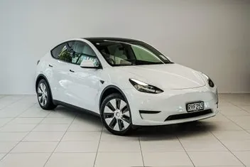 Tesla Model Y 2022 photo 2